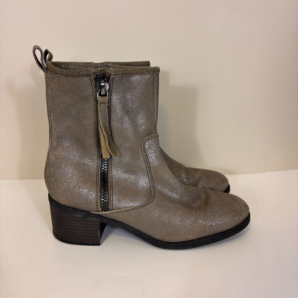 Clarks Taupe Shimmer Zipper Side Mid Calf Booties Women’s 8